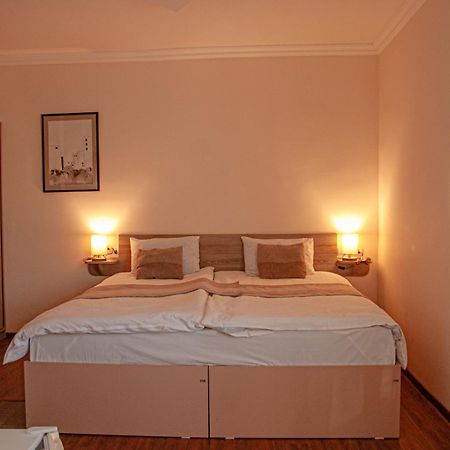 Hotel Basen Sisian Exterior photo